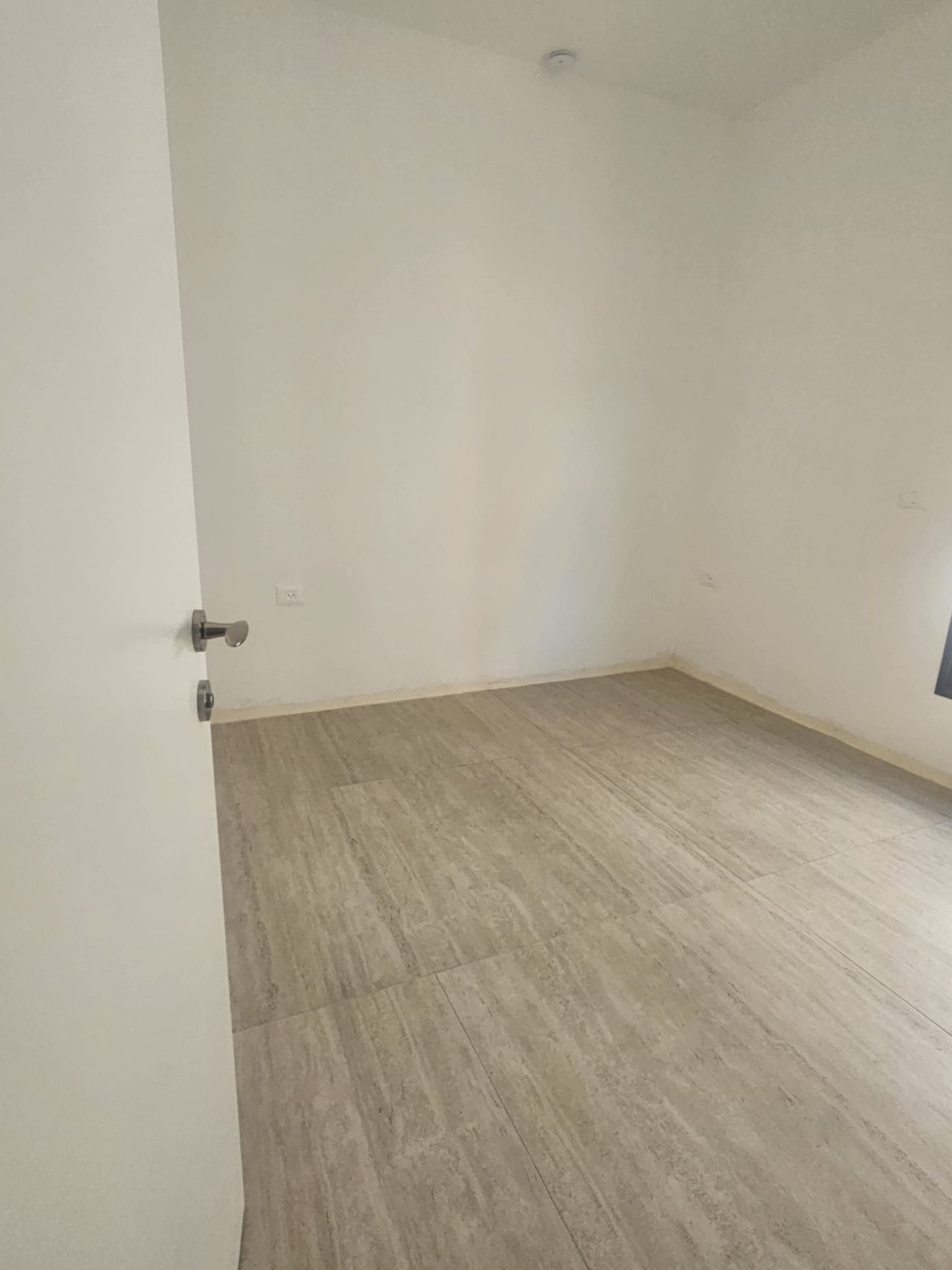 דירה · 5 חדרים · נווה איילון · תמונה 2